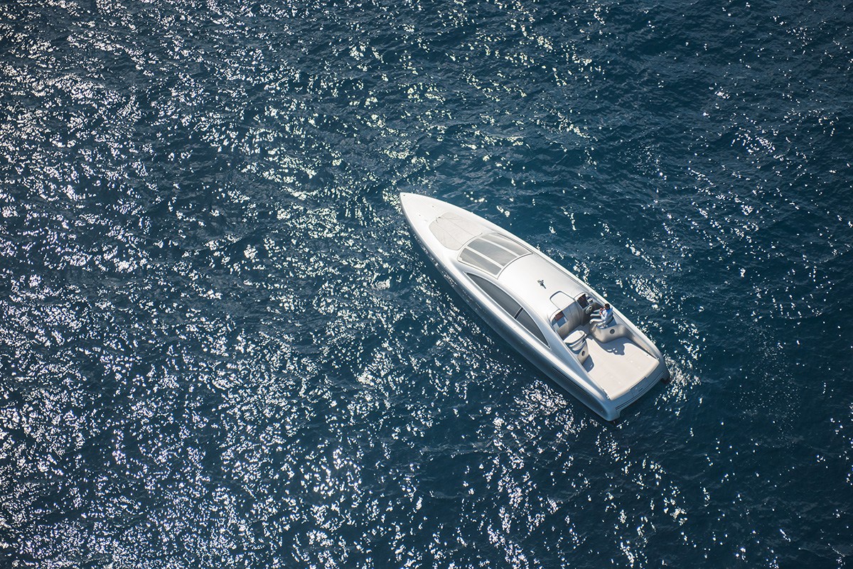 mercedes-benz-debuts-a-1-7-million-usd-luxury-yacht-3