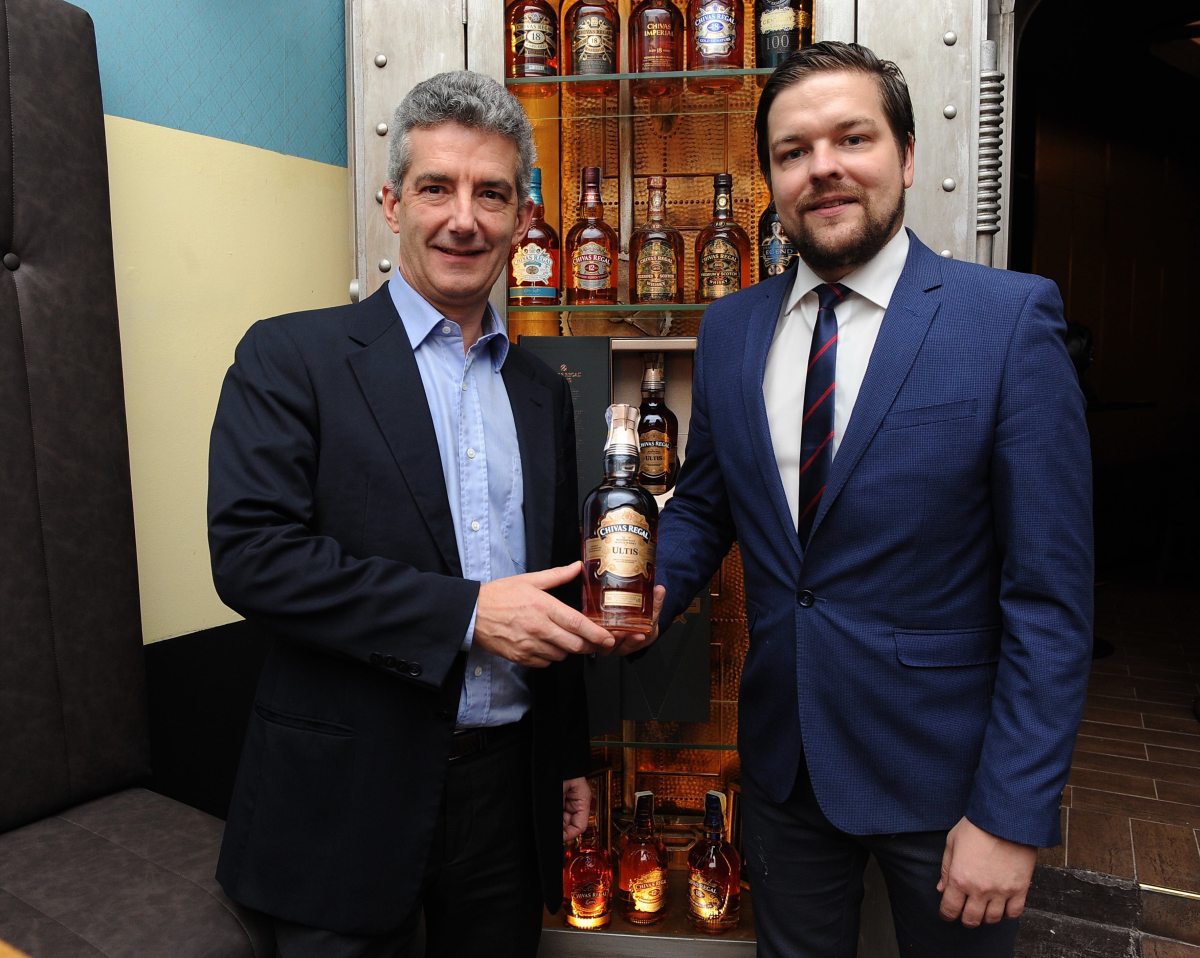 003_Gen.reditel JB_PR_M.Beuve-Mery s whisky ambassadorem Zdenkem Kortisem
