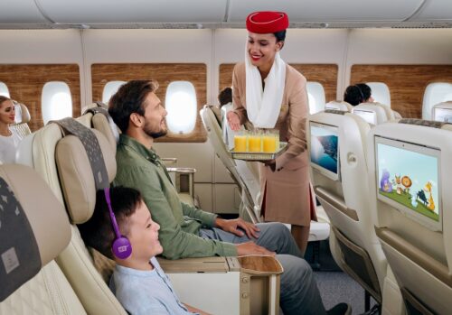 Emirates představuje novou řadu sběratelských hraček a tašek pro nejmladší cestovatele