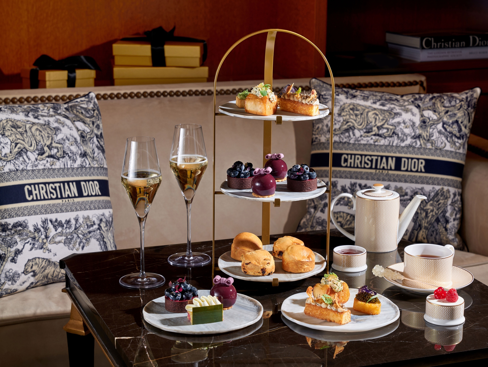 Zažijte Dior Afternoon Tea ve Four Seasons Hotel Prague