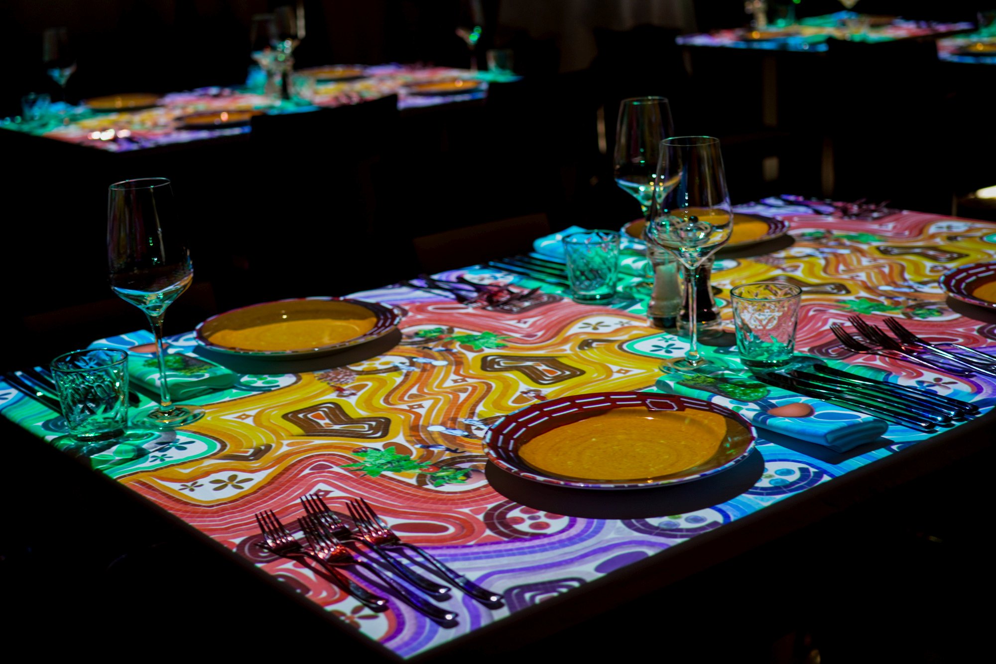 Dechberoucí spojení gastronomie a 3D divadla: Andaz Prague přináší kouzlo stolování s Le Petit Chef & Friends