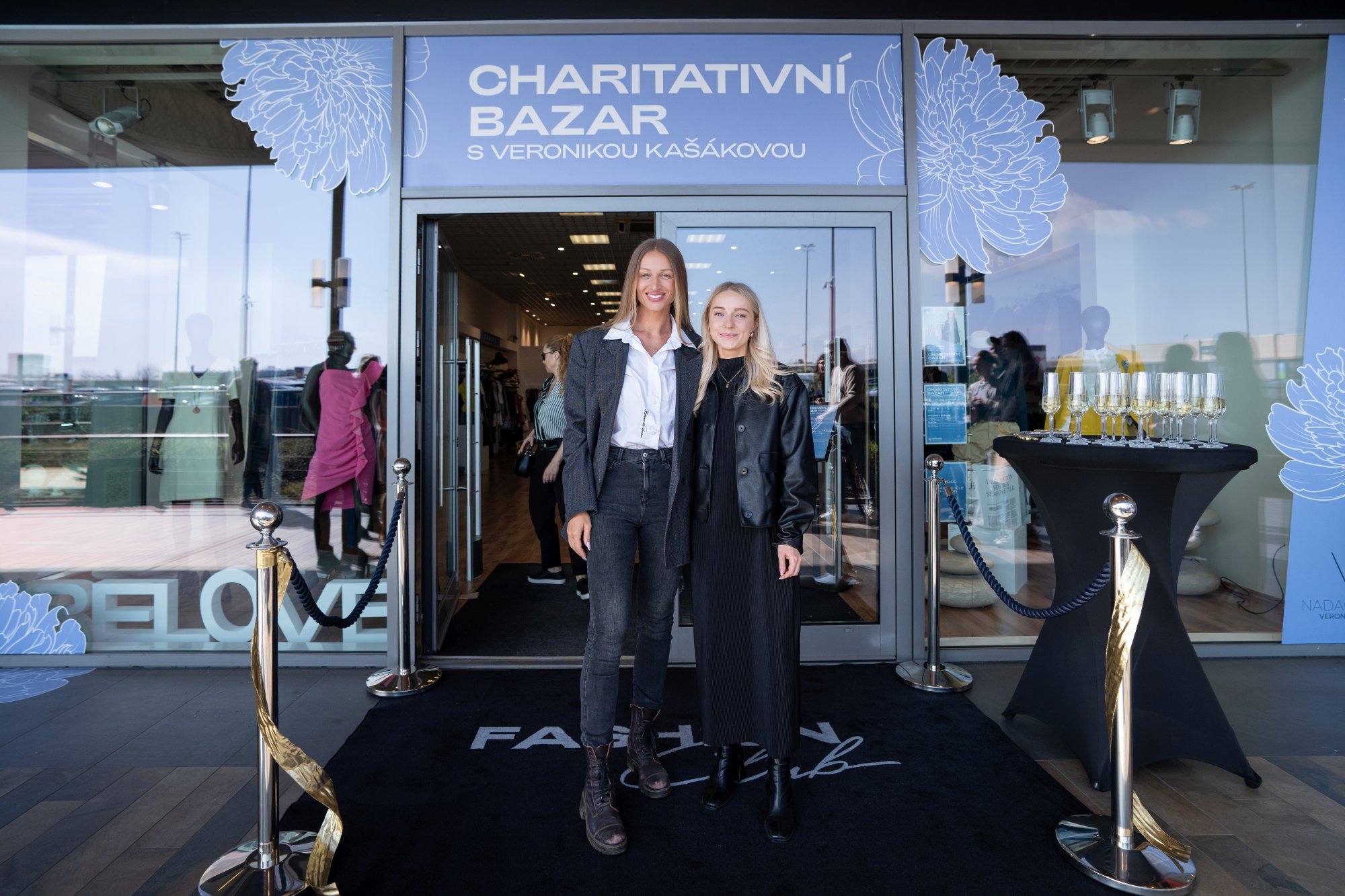 V Charitativním bazaru Fashion Arena utratili zákazníci přes 150 tisíc