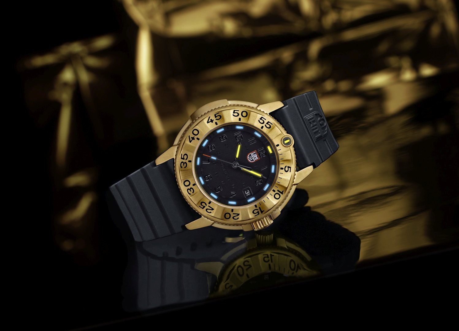 Luminox ctí 25 let sounáležitosti, odvahy a podpory s novou zlatou kolekcí