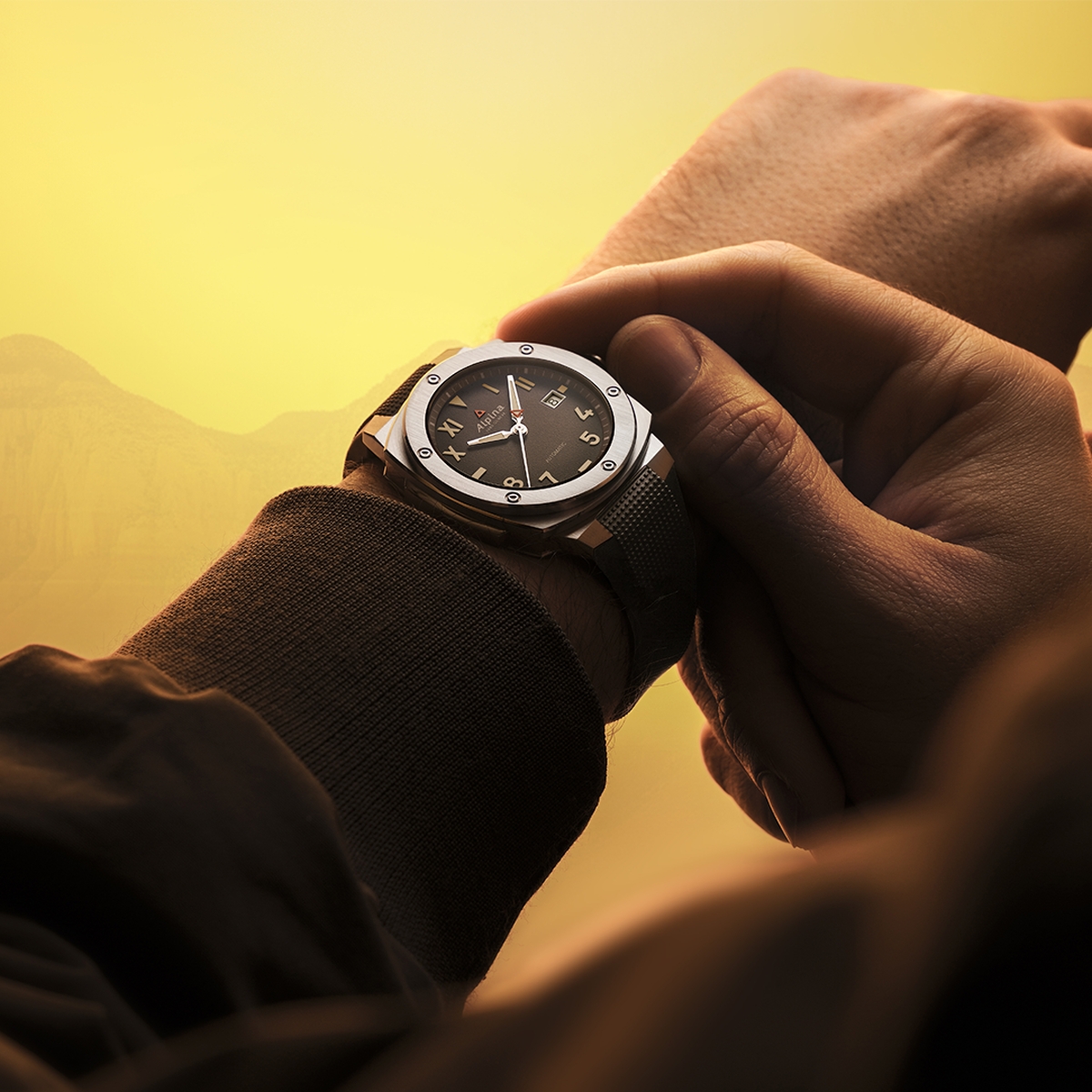 Západ slunce a volání hor: nové Alpina Alpiner Extreme Automatic California