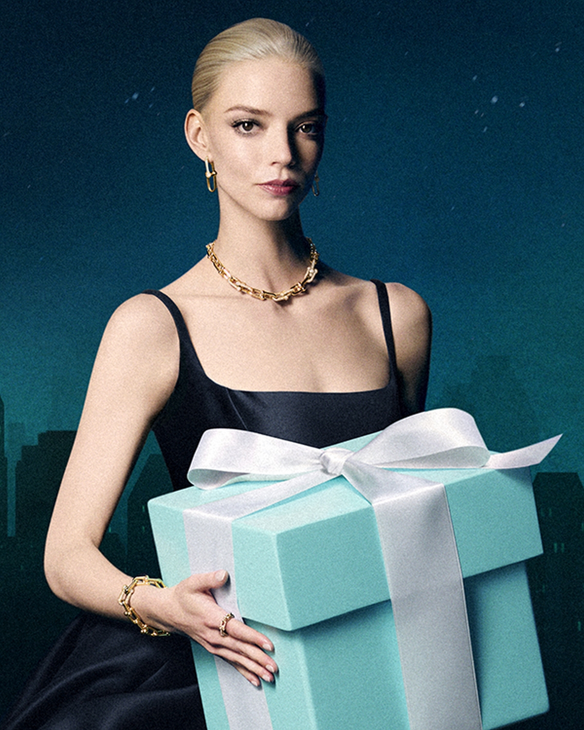 Tiffany & Co. představuje vánoční kampaň s Anyou Taylor-Joy