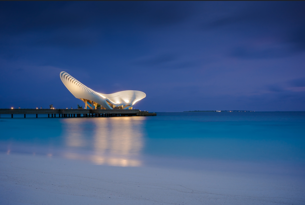 Clarence Seedorf přináší fotbalovou vášeň na Maledivy