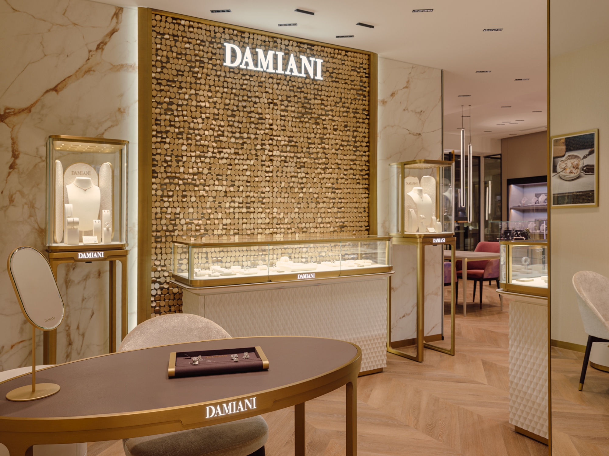 Skupina Grenardi vstupuje na český trh. Společně s italskou značkou Damiani otevírá svůj první butik v Pařížské ulici