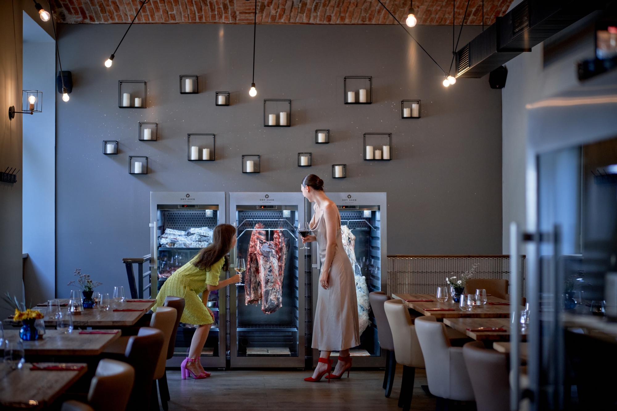 Útulná restaurace Wood & Steak nabízí prémiová česká masa z vlastního řeznictví