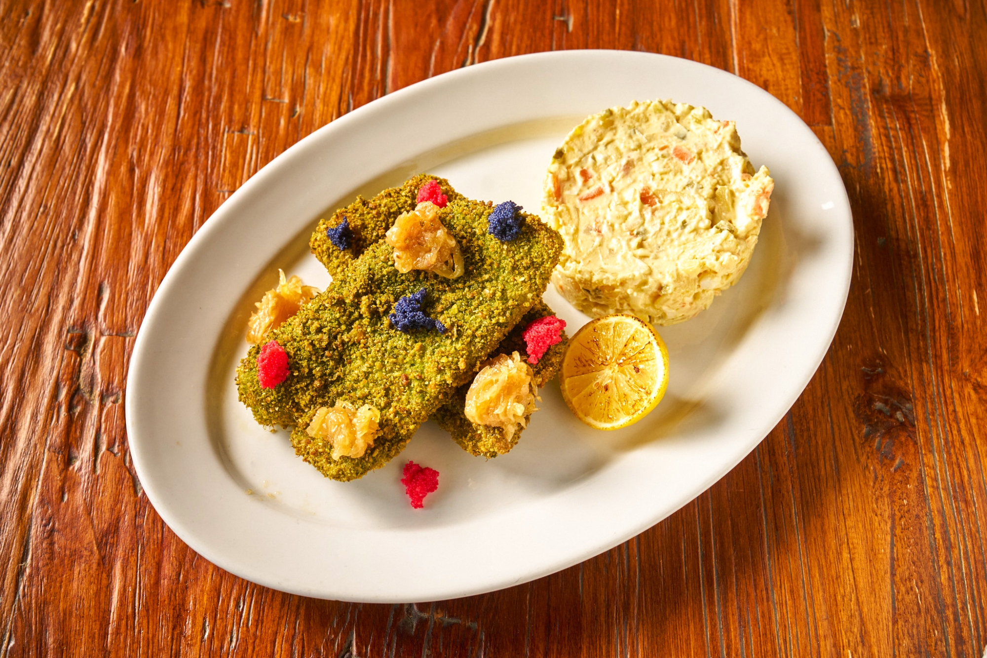 Vánoční menu v restauraci Hliněná bašta v Průhonicích myslí na milovníky moře i ctitele klasiky