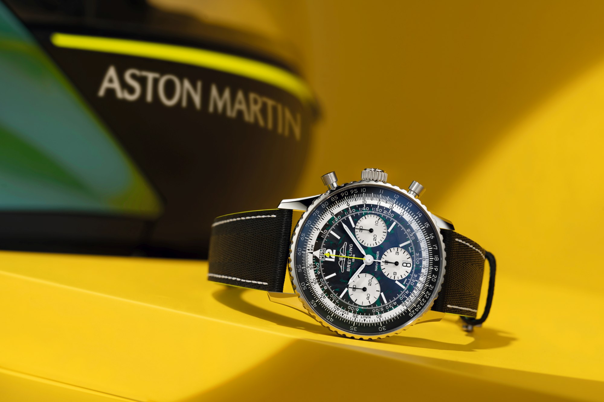 Aston Martin má nového hodinářského partnera. Je jím značka Breitling!