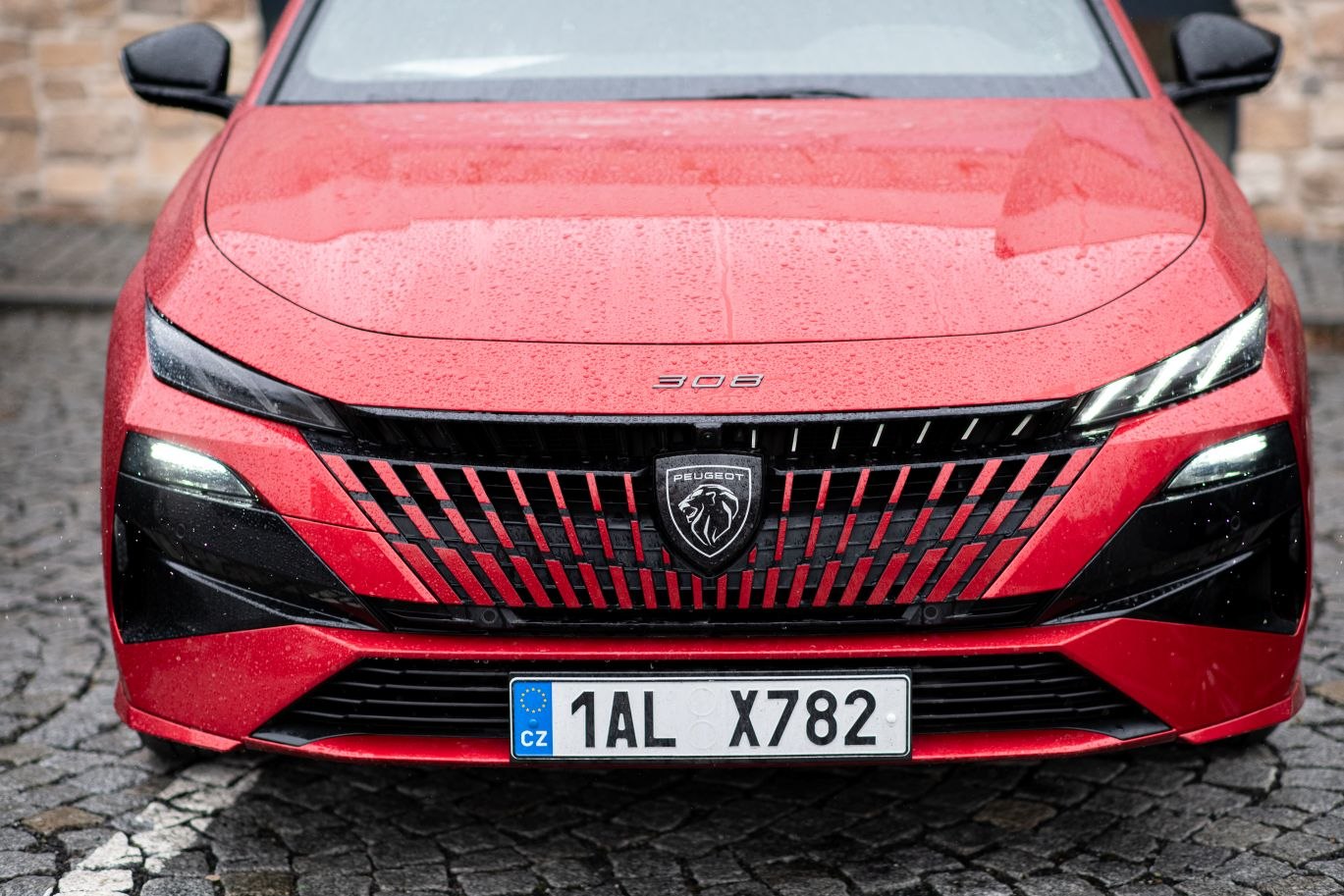 Peugeot v ČR zahajuje jubilejní rok: Slaví 30 let a představuje nový Peugeot 308 SW