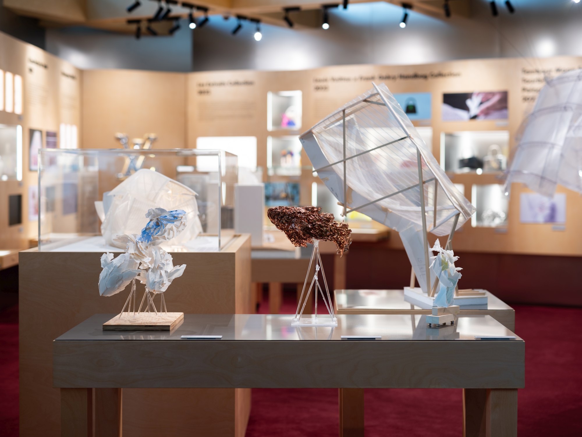 Louis Vuitton vzdává na Art Basel Hong Kong hold Franku Gehrymu