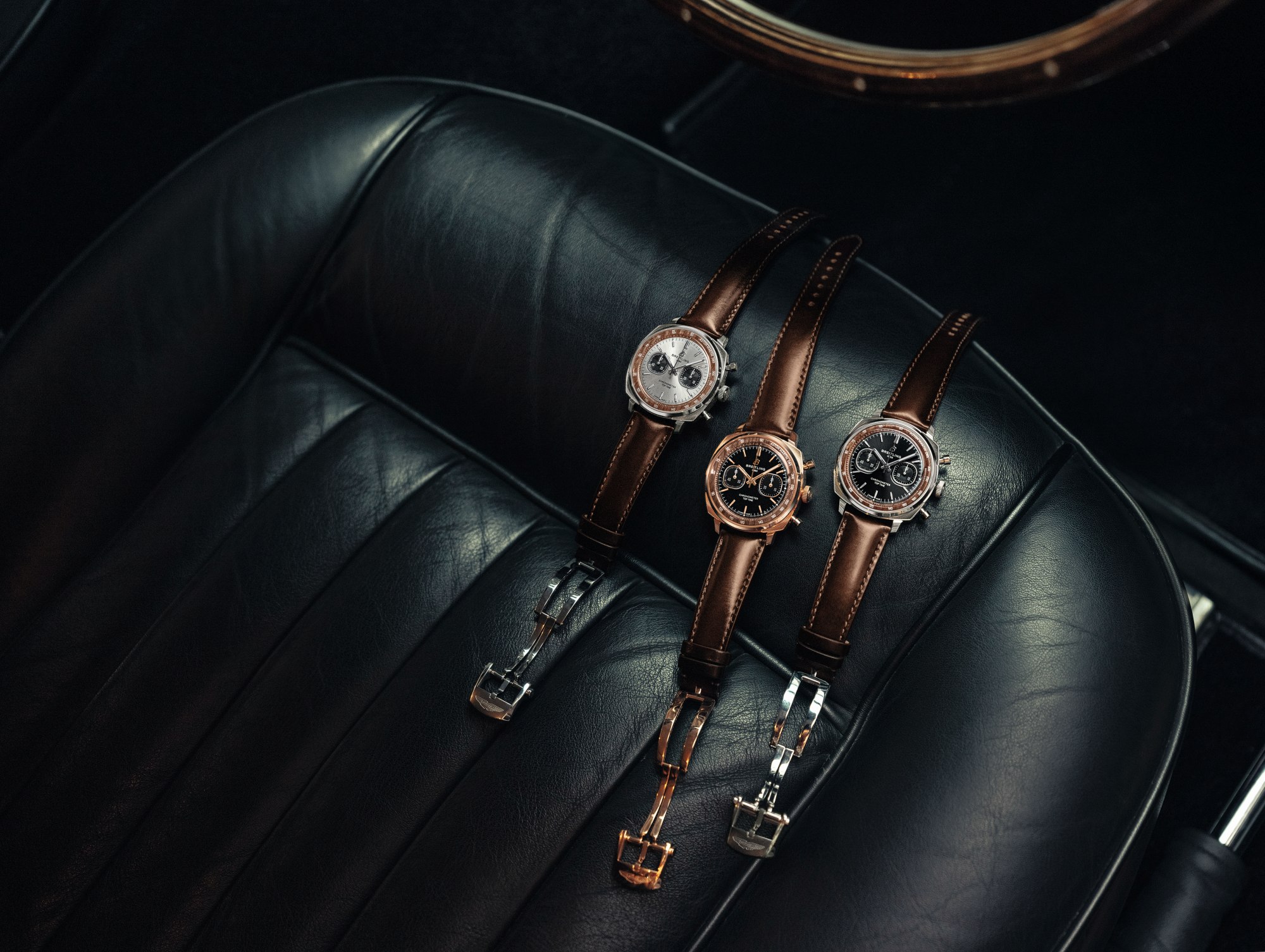 Breitling a Aston Martin představují model Top Time Tribute věnovaný legendárnímu modelu DB5