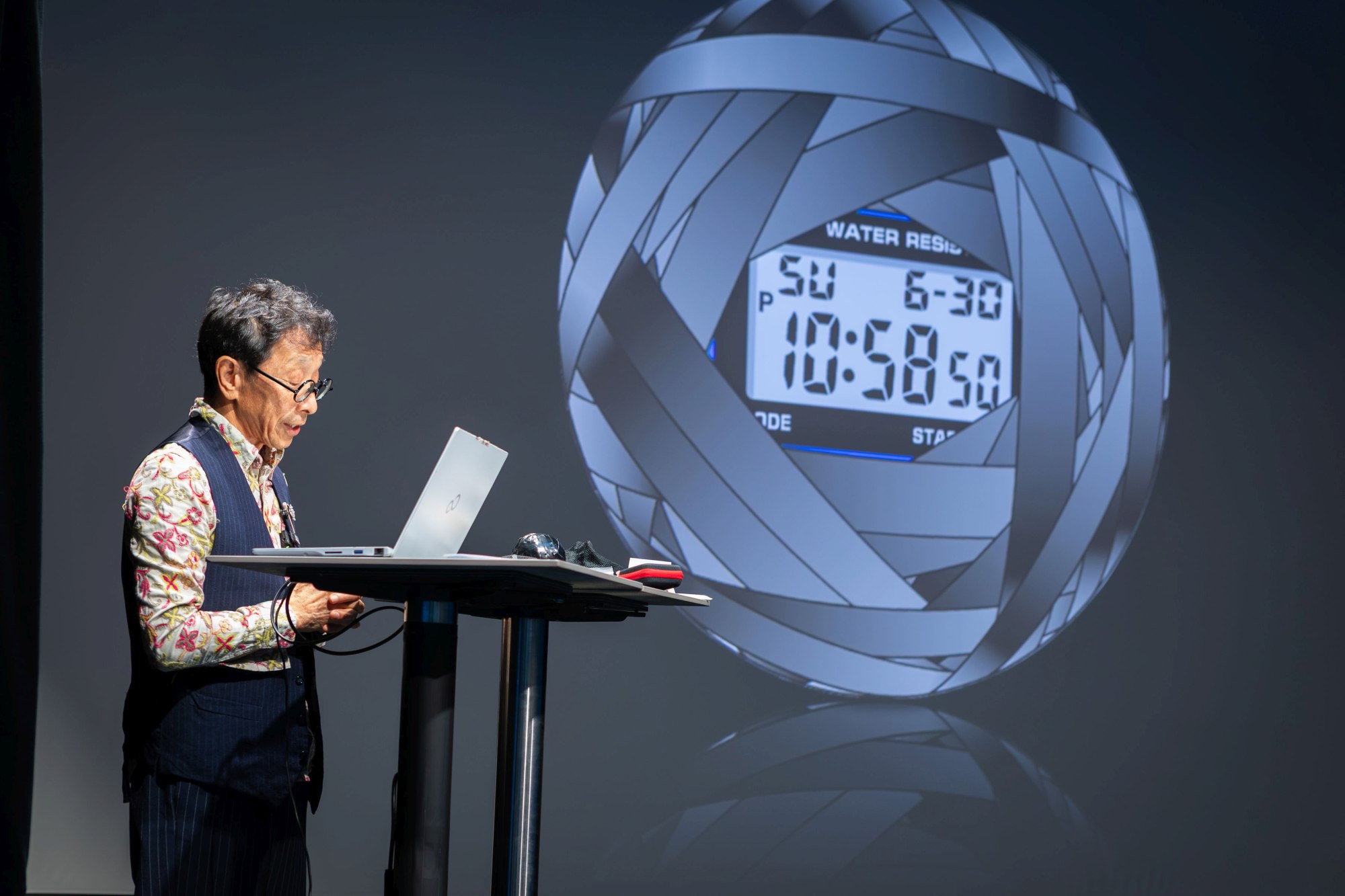 Otec G-Shocku v Praze. Kikuo Ibe přivezl příběh hodinek, které se odmítly rozbít