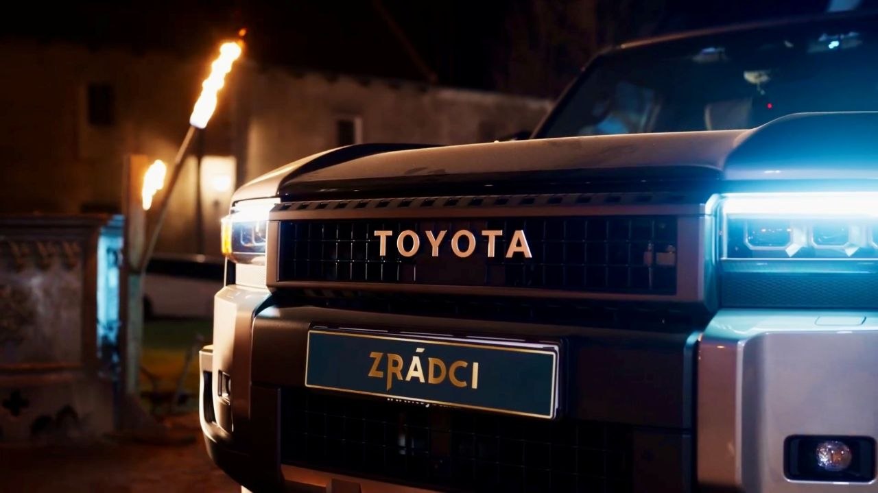Toyota je podruhé partnerem Zrádců na TV Prima. Model Land Cruiser je opět součástí děje