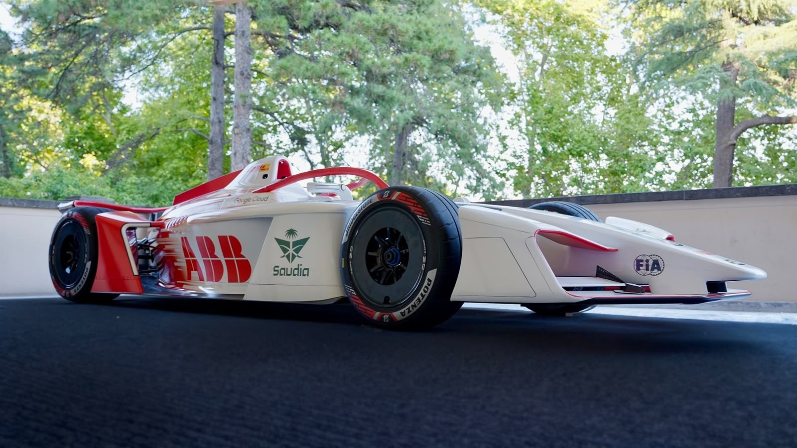 Světová premiéra značky Bridgestone ve Formuli E