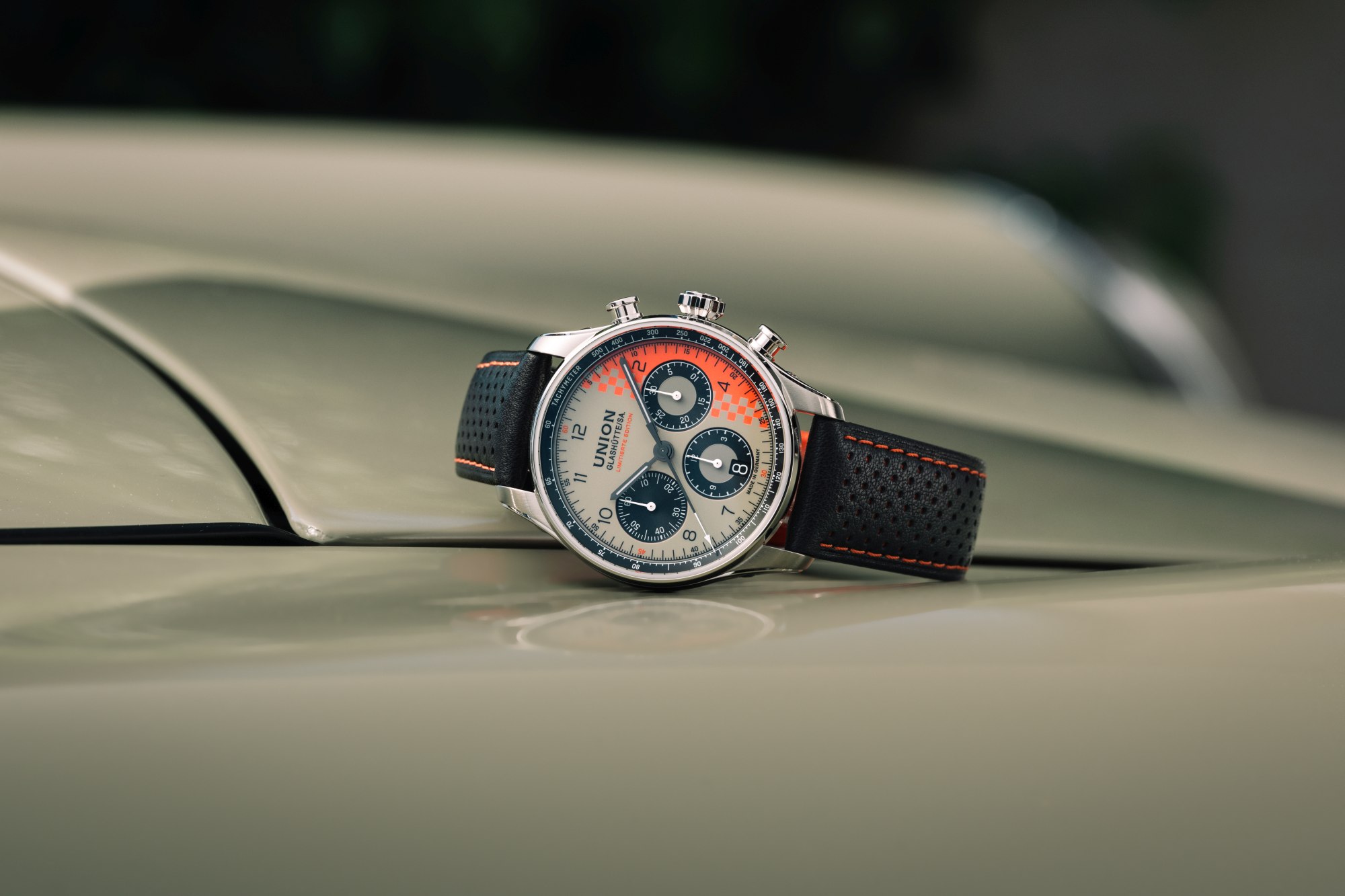 Union Glashütte inspirované burácejícími motory Porsche