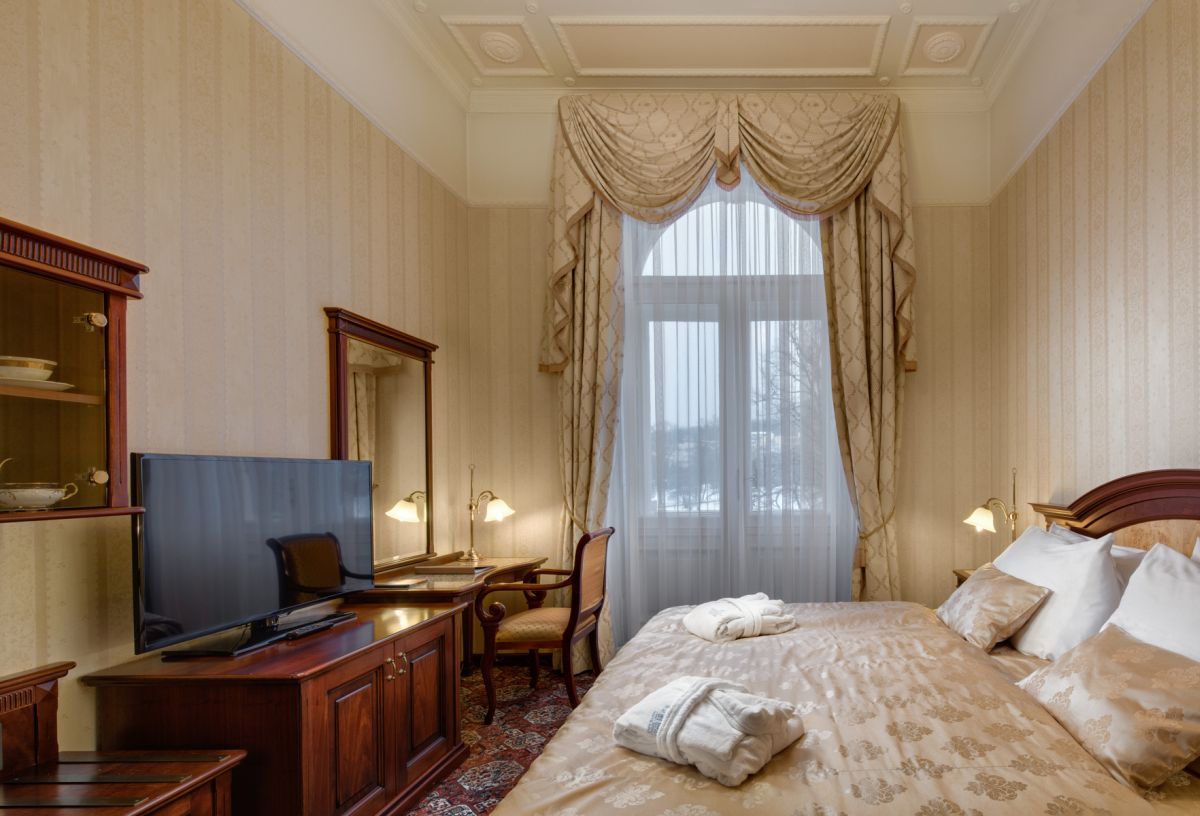Hotel_Nove_Lazne_Suite_Rudolf_loznice
