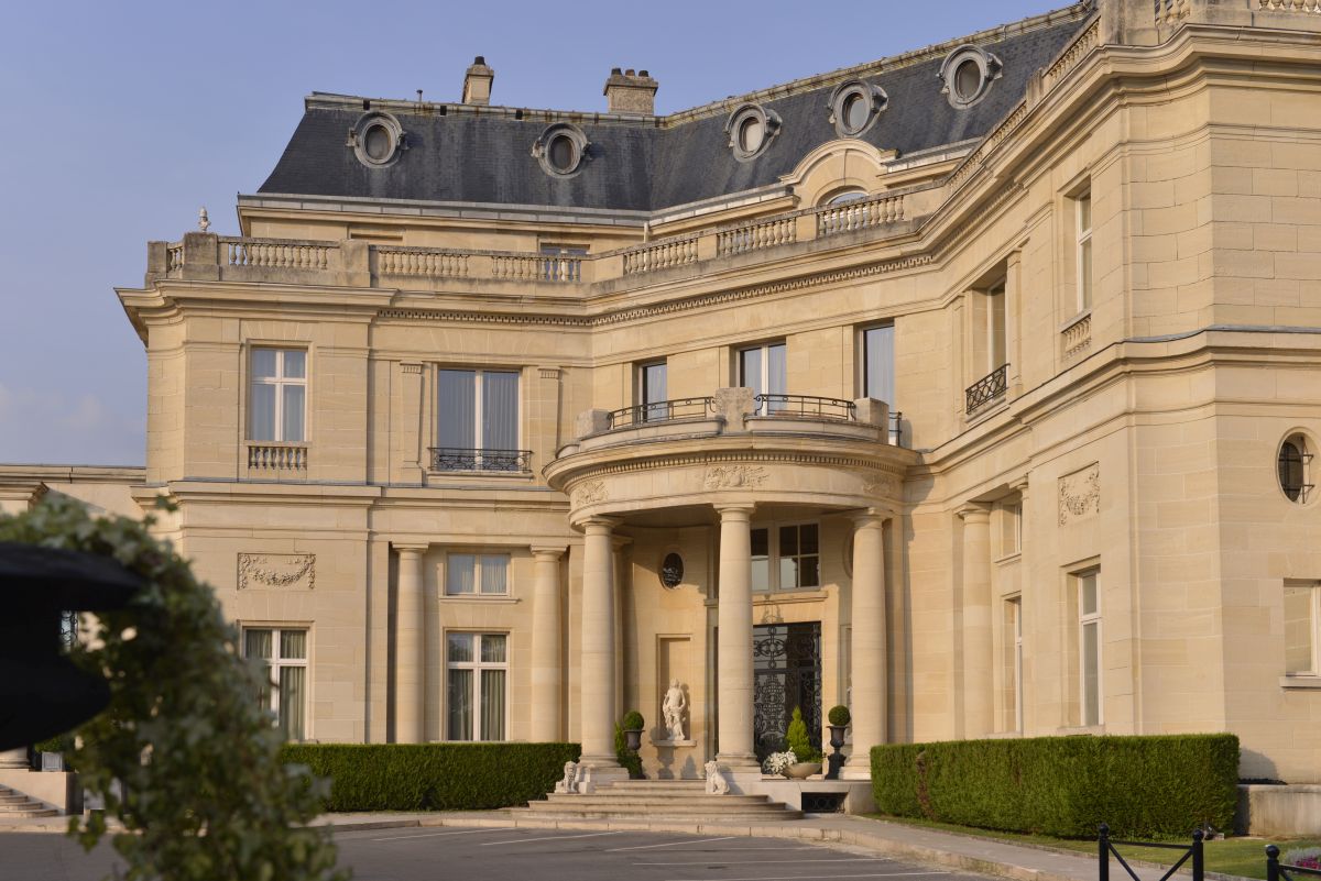 Chateau Hotel Mont royal de Chantlilly